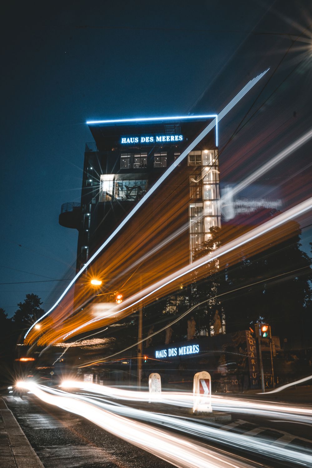 Haus des Meeres bei Nacht